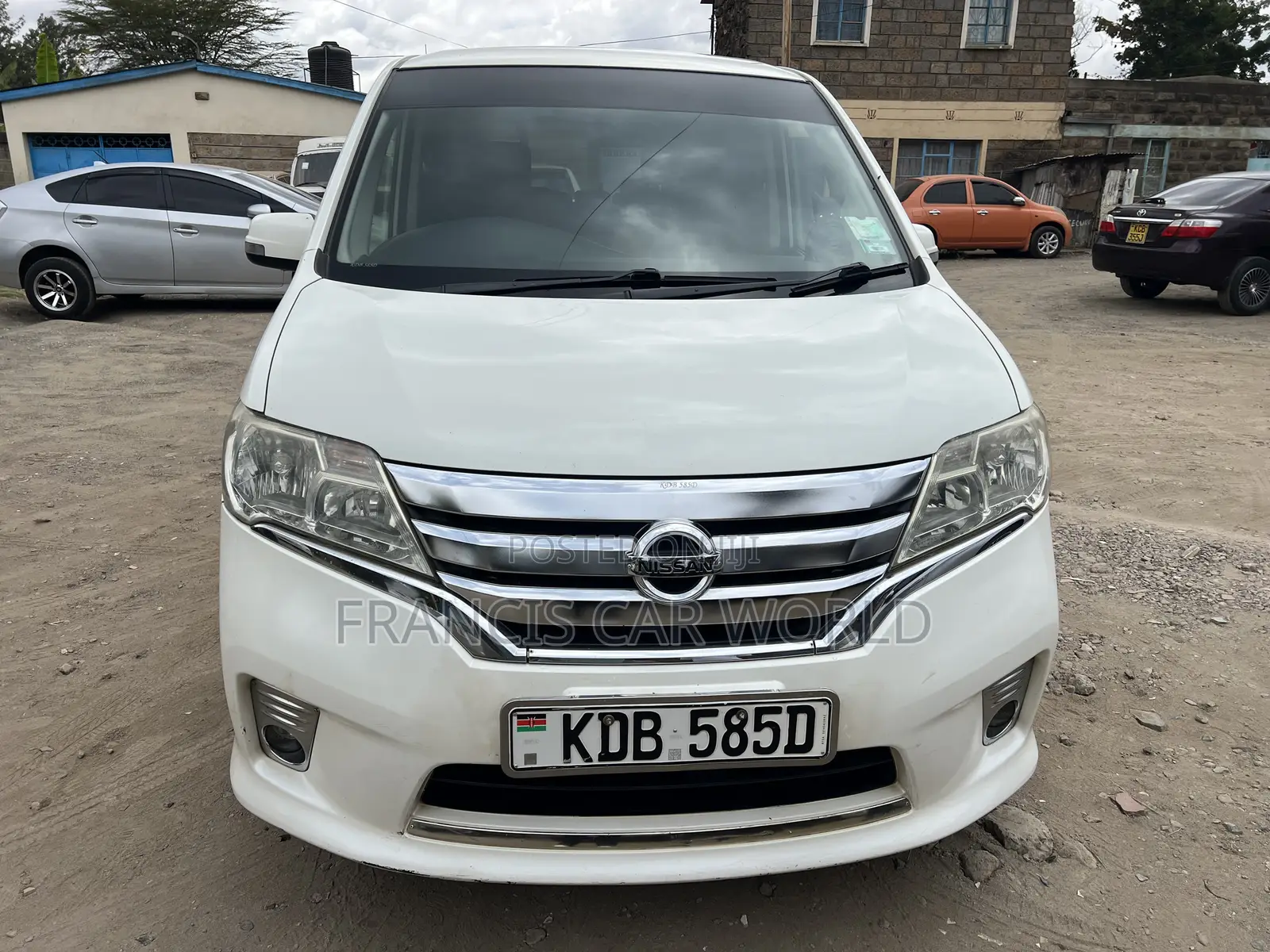Nissan Serena 2012 Off white