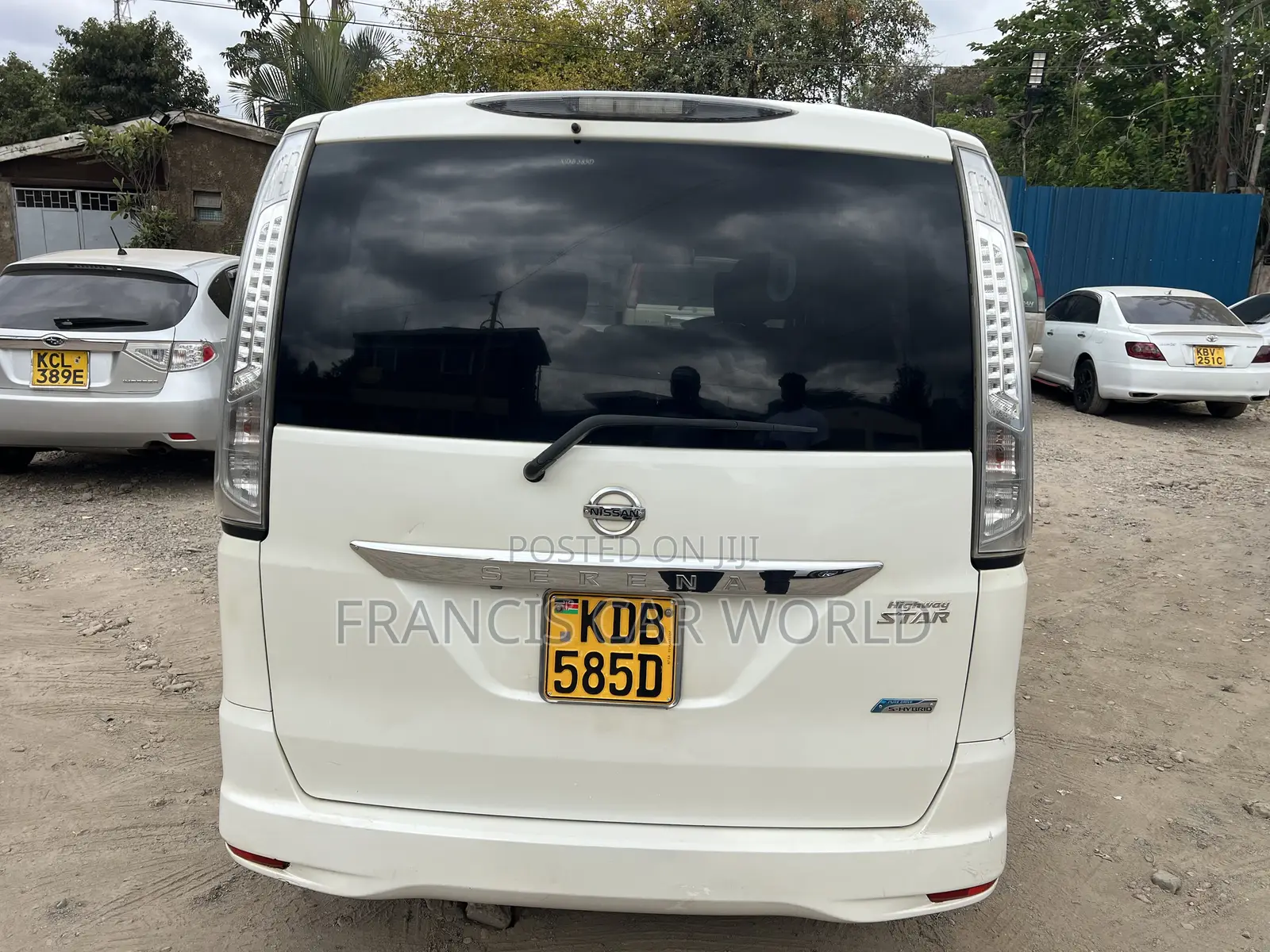Nissan Serena 2012 Off white