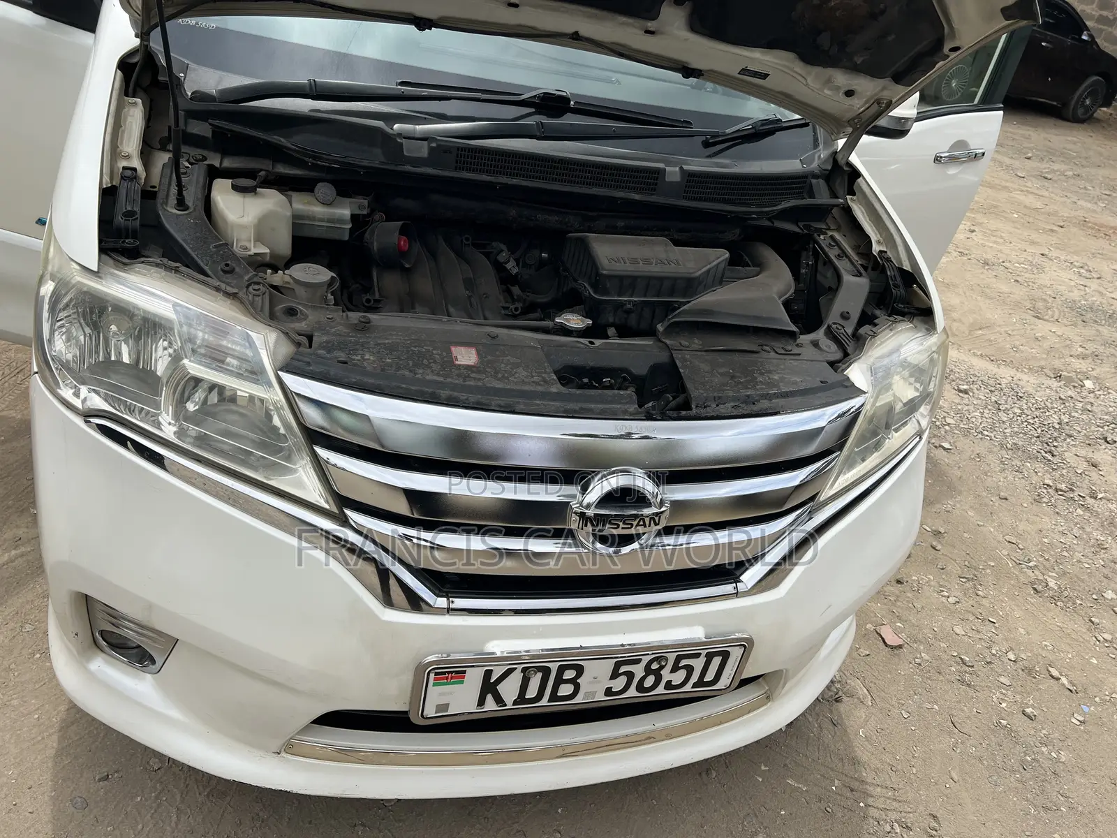 Nissan Serena 2012 Off white