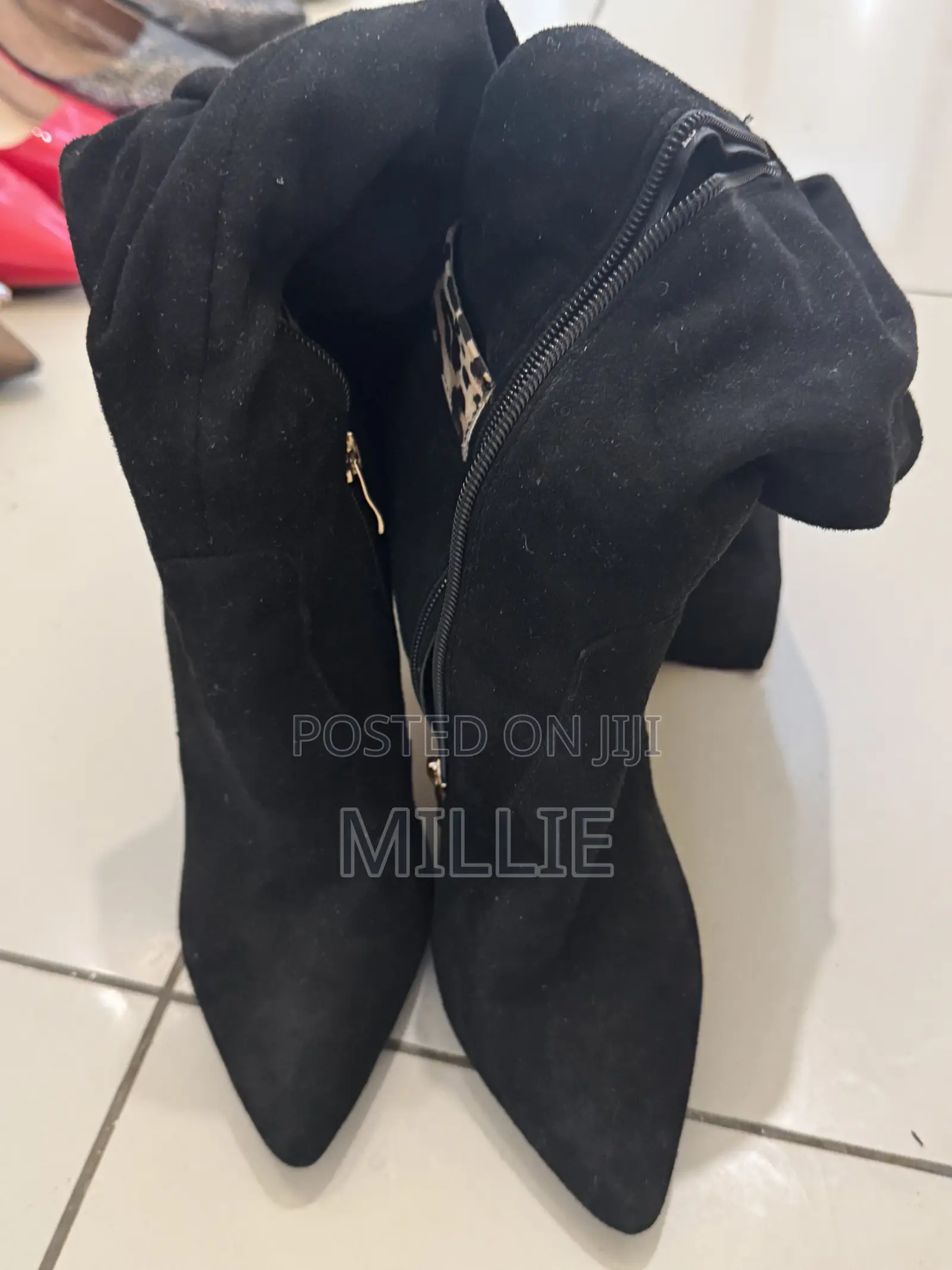 Second Hand Shoes