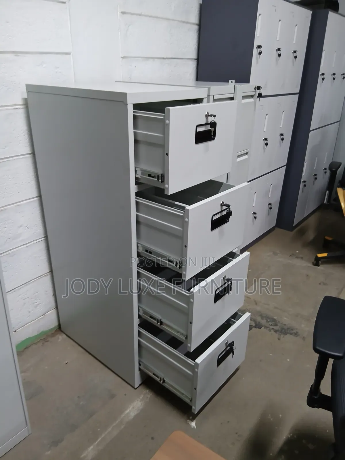 Boss Cabinet