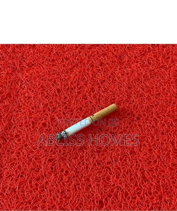 PVC Spaghetti Carpet - thumbnail 2