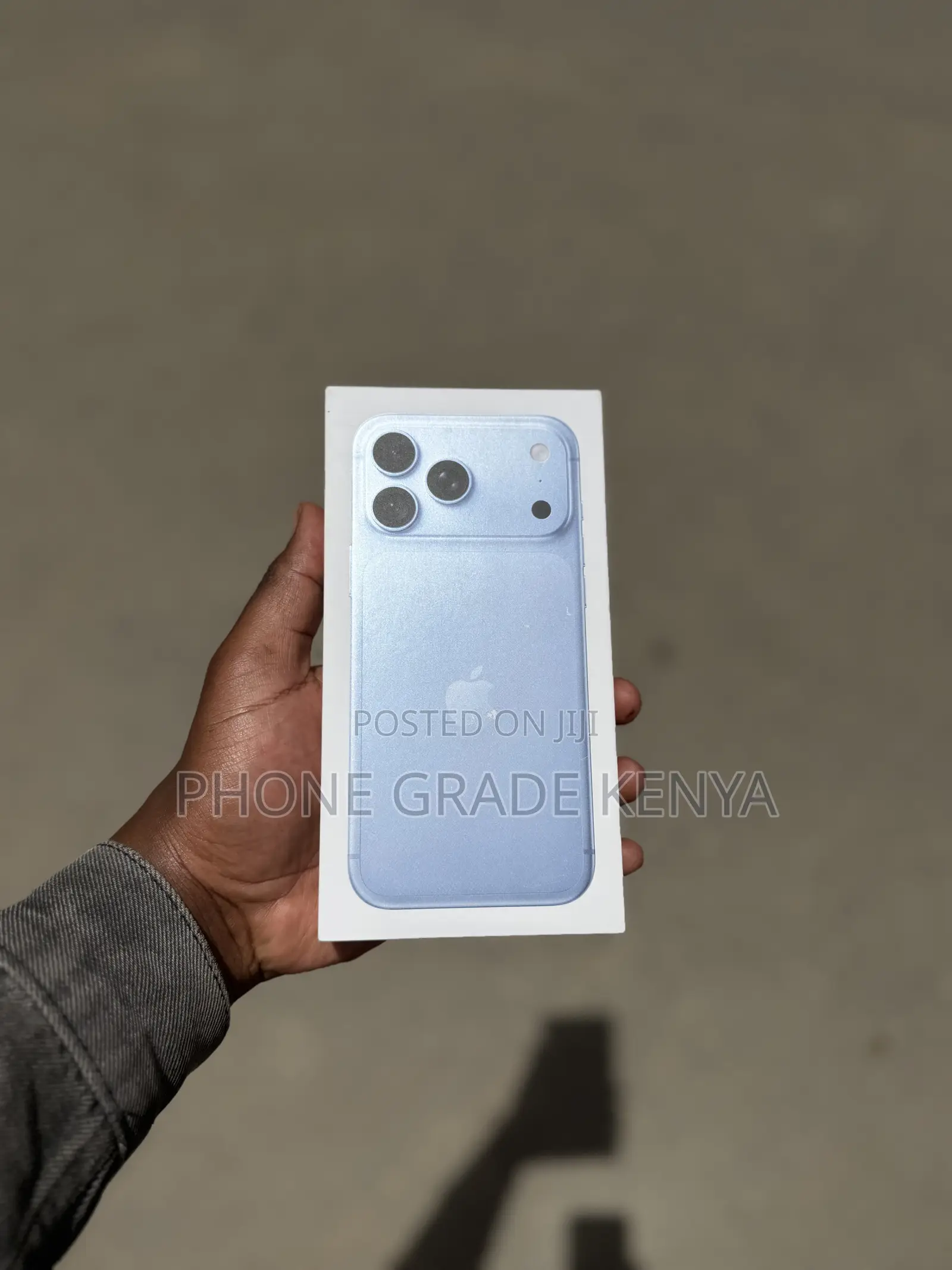 New Apple iPhone 18 Pro Max 512 GB Blue