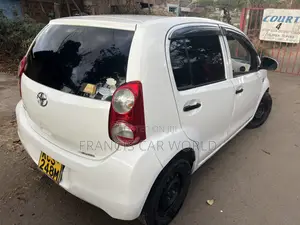 Toyota Passo 2012 White