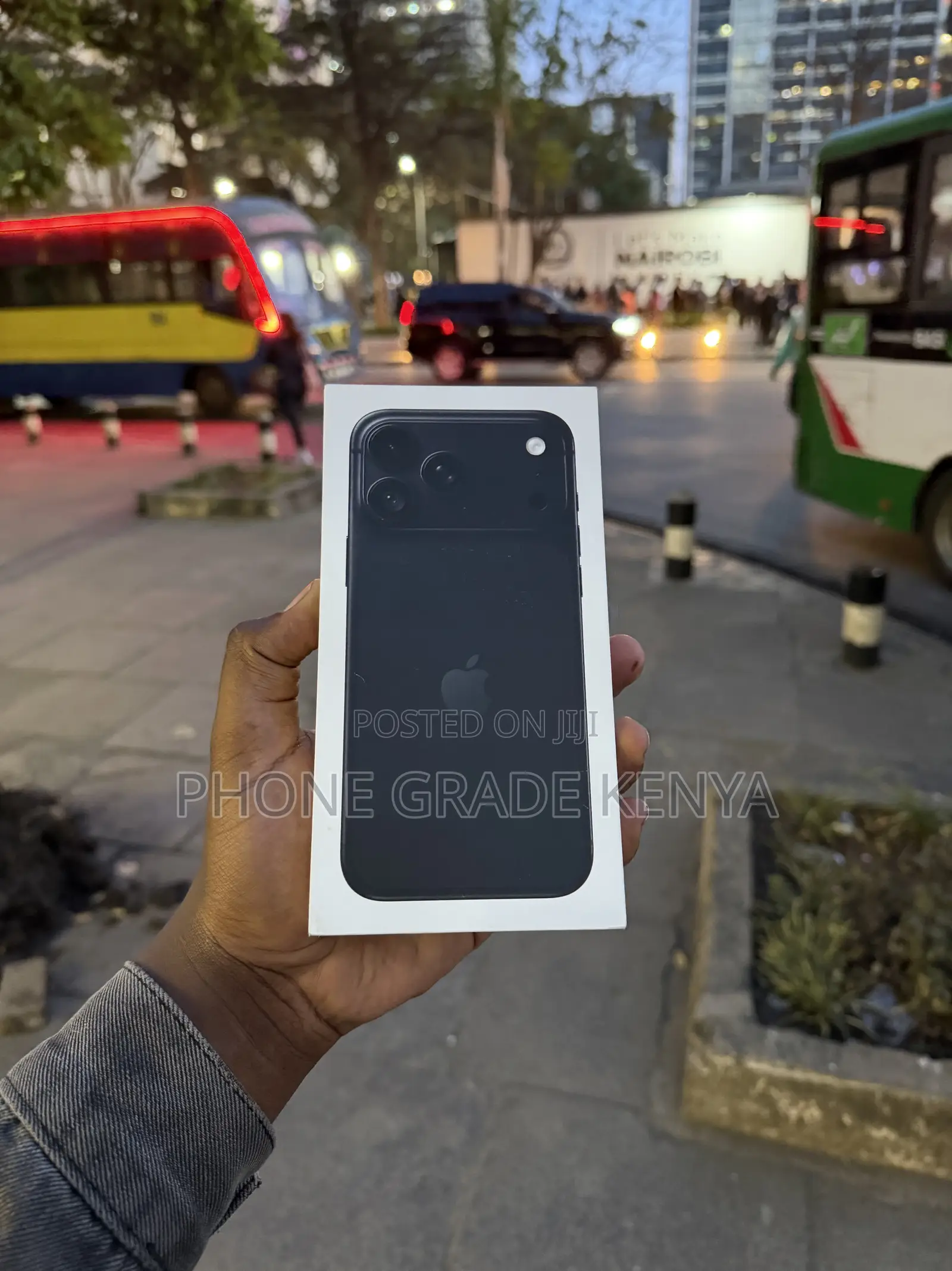 New Apple iPhone 18 Pro Max 1 TB Black