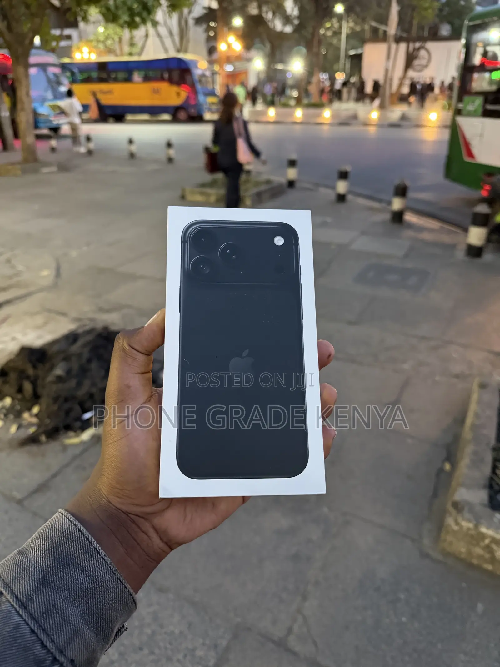 New Apple iPhone 18 Pro Max 1 TB Black