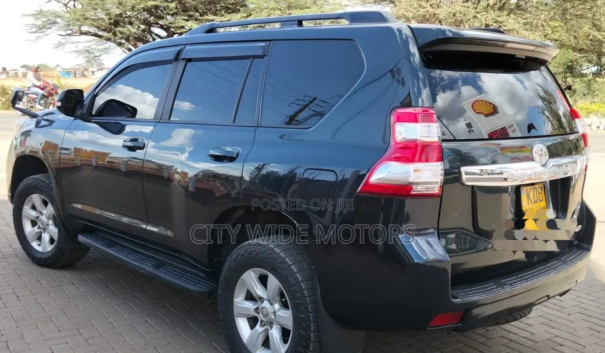 Toyota Land Cruiser Prado 2.7 i 2013 Black
