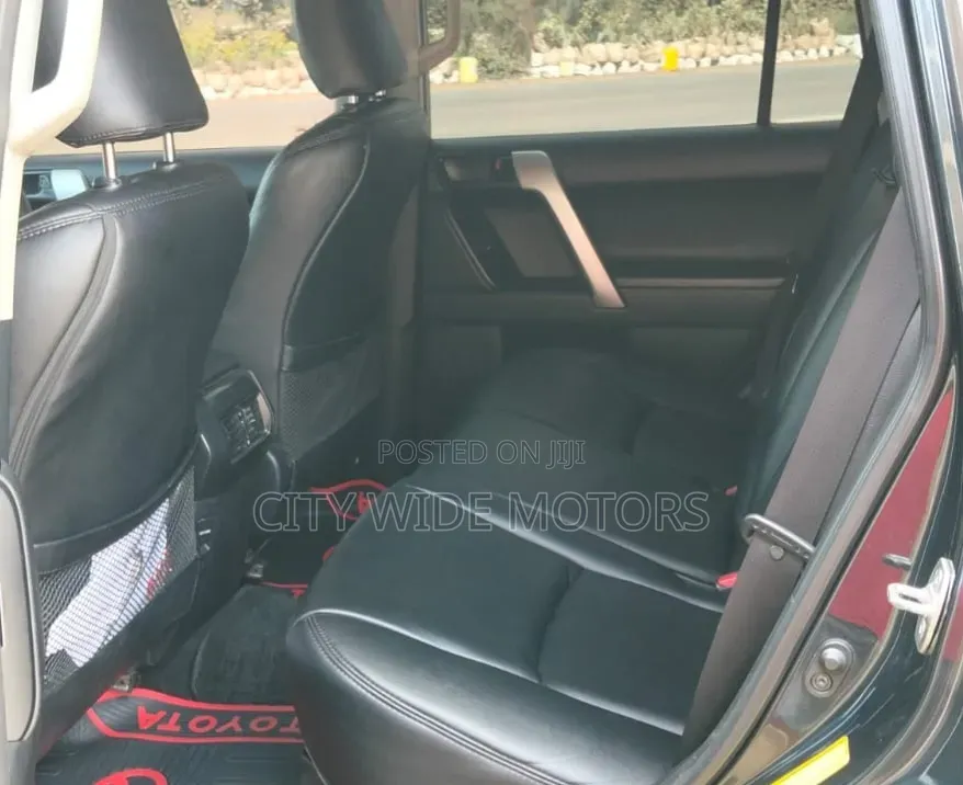 Toyota Land Cruiser Prado 2.7 i 2013 Black
