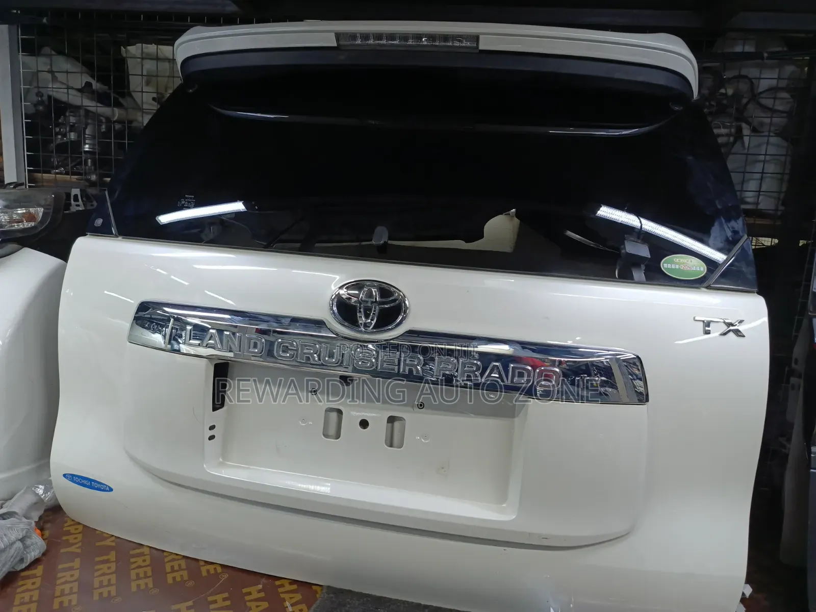Land Cruiser Prado Tailgate (Boot).