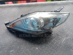 Mazda Premacy 2010 Headlight