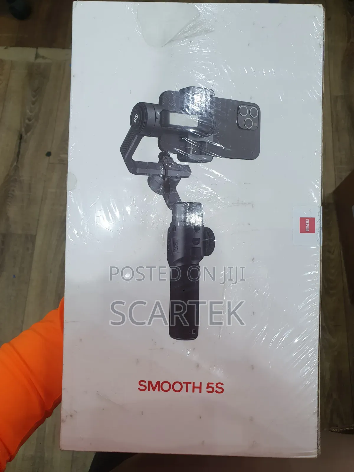 Zhiyun Smooth 5S 3-Axis Smartphone Gimbal Stabilizer.