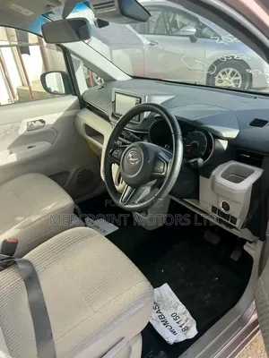Daihatsu Move 2019 Pink