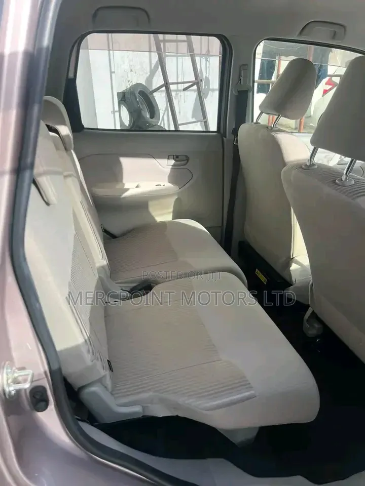 Daihatsu Move 2019 Pink