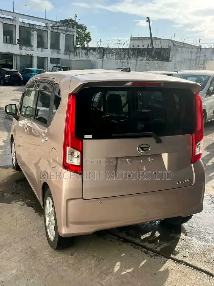Daihatsu Move 2019 Pink
