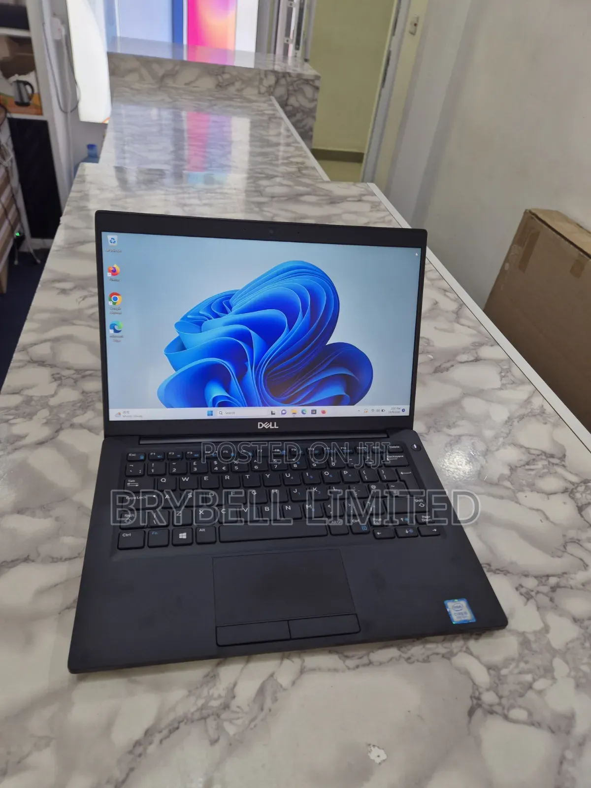 New Laptop Dell Latitude 7390 8GB Intel Core i5 SSD 256GB