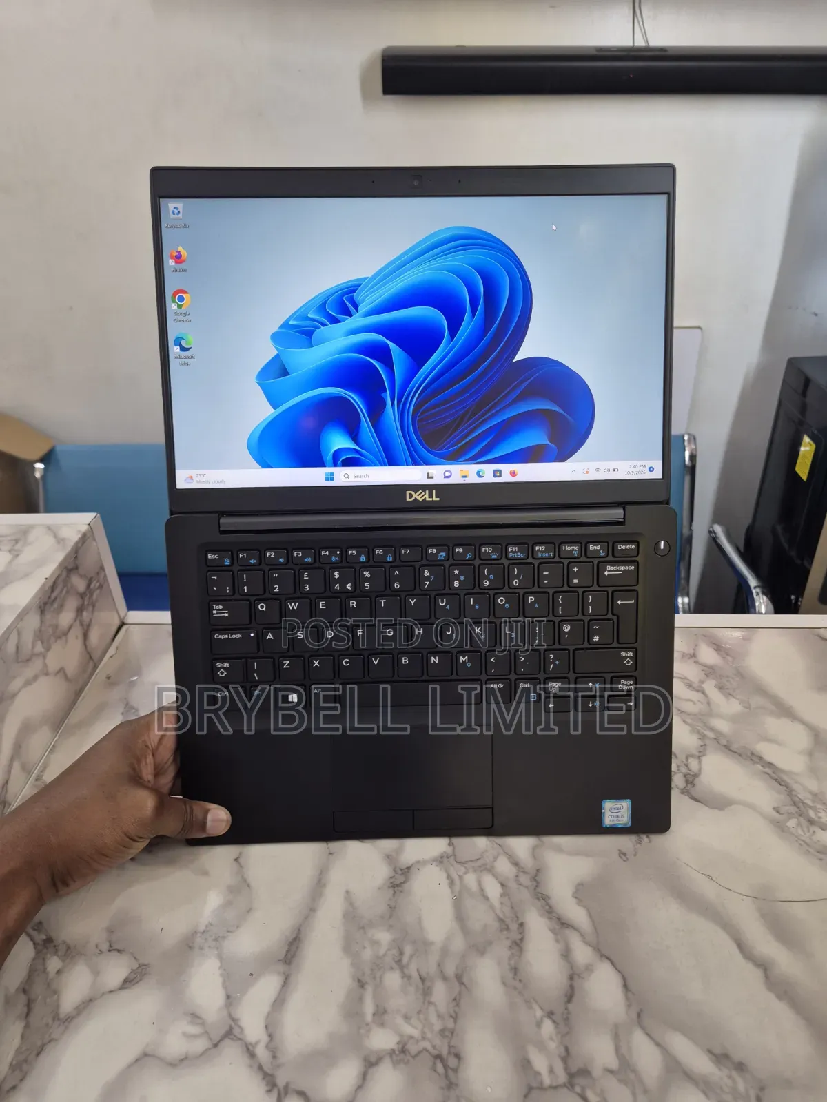 New Laptop Dell Latitude 7390 8GB Intel Core i5 SSD 256GB