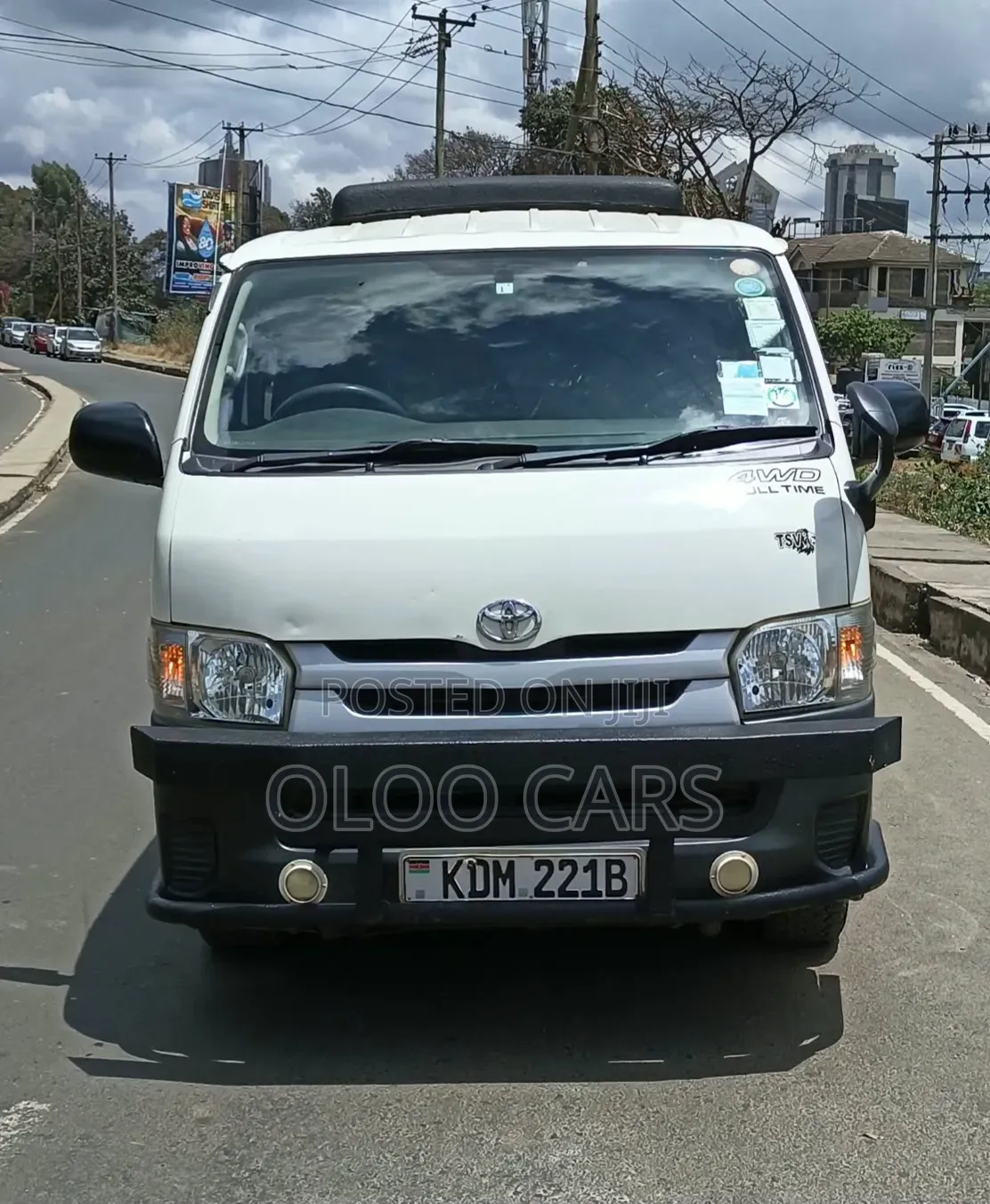 Toyota HiAce 2016 White