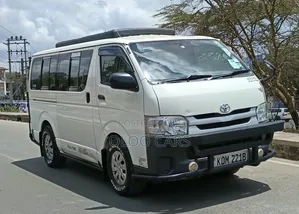 Toyota HiAce 2016 White