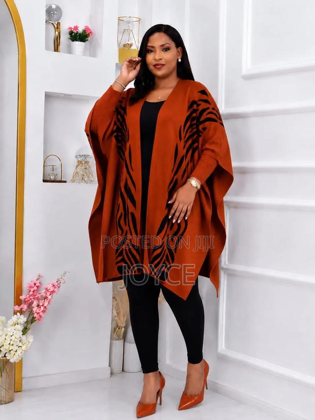 Quality Warm Ponchos - thumbnail 4