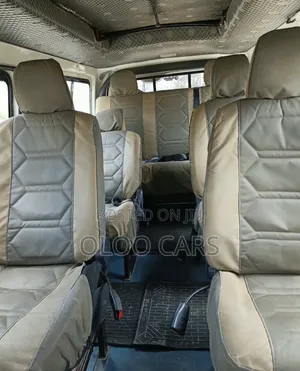 Toyota HiAce 2016 White