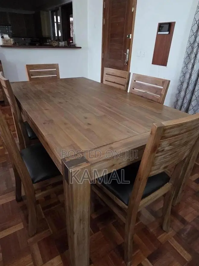 6 Seater Dinning Table (Best Offer Welcomed )