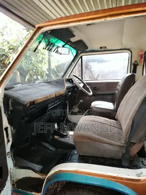 Volkswagen Transporter 1995 Orange