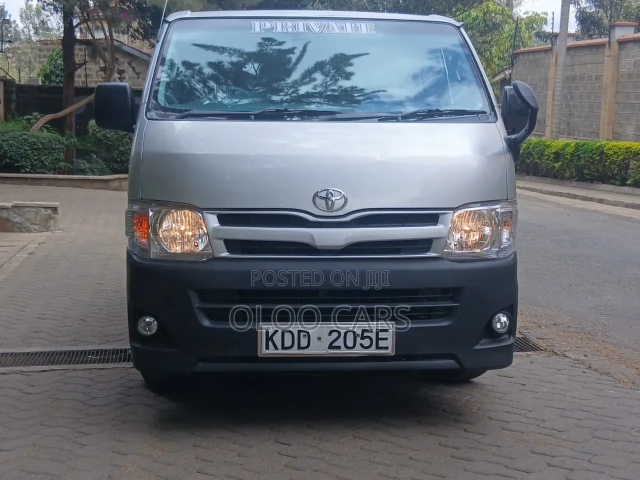 Toyota HiAce 2014 Silver