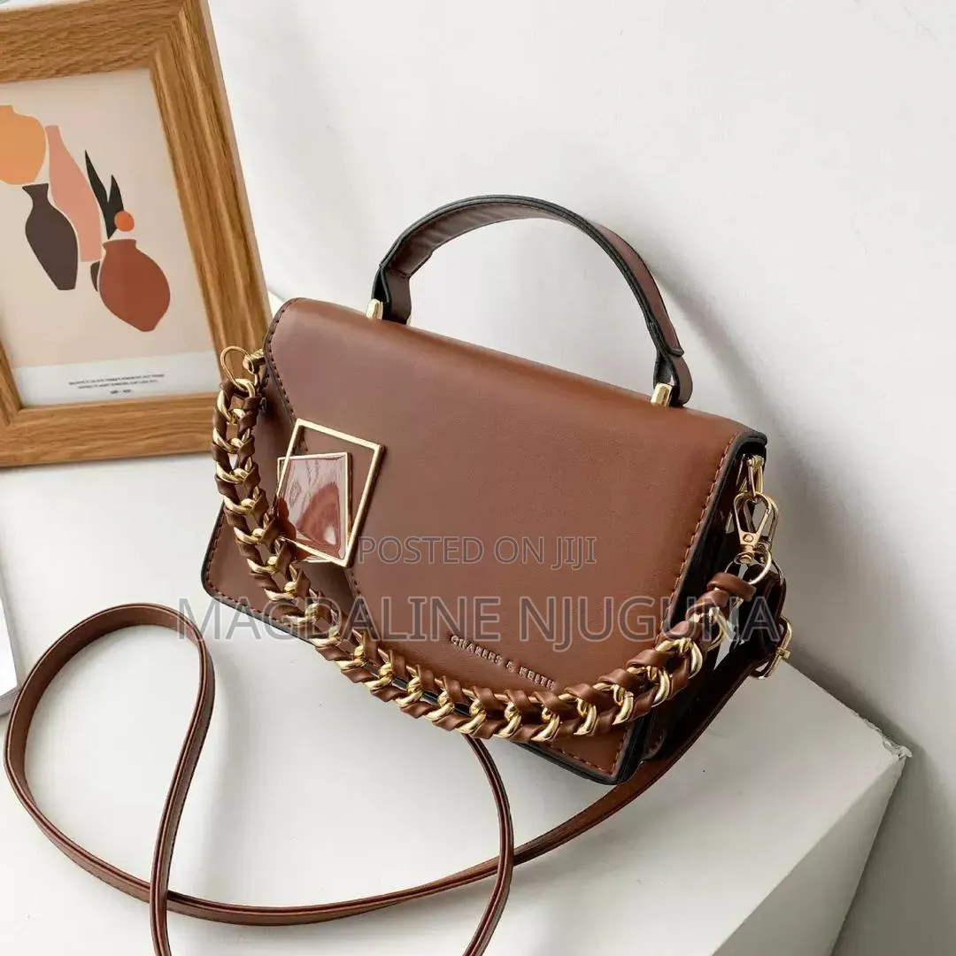Minimalist Chain Bag