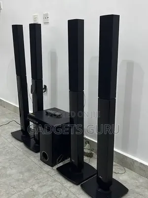 LG Home Theater 1000watts,4 Tall Boys
