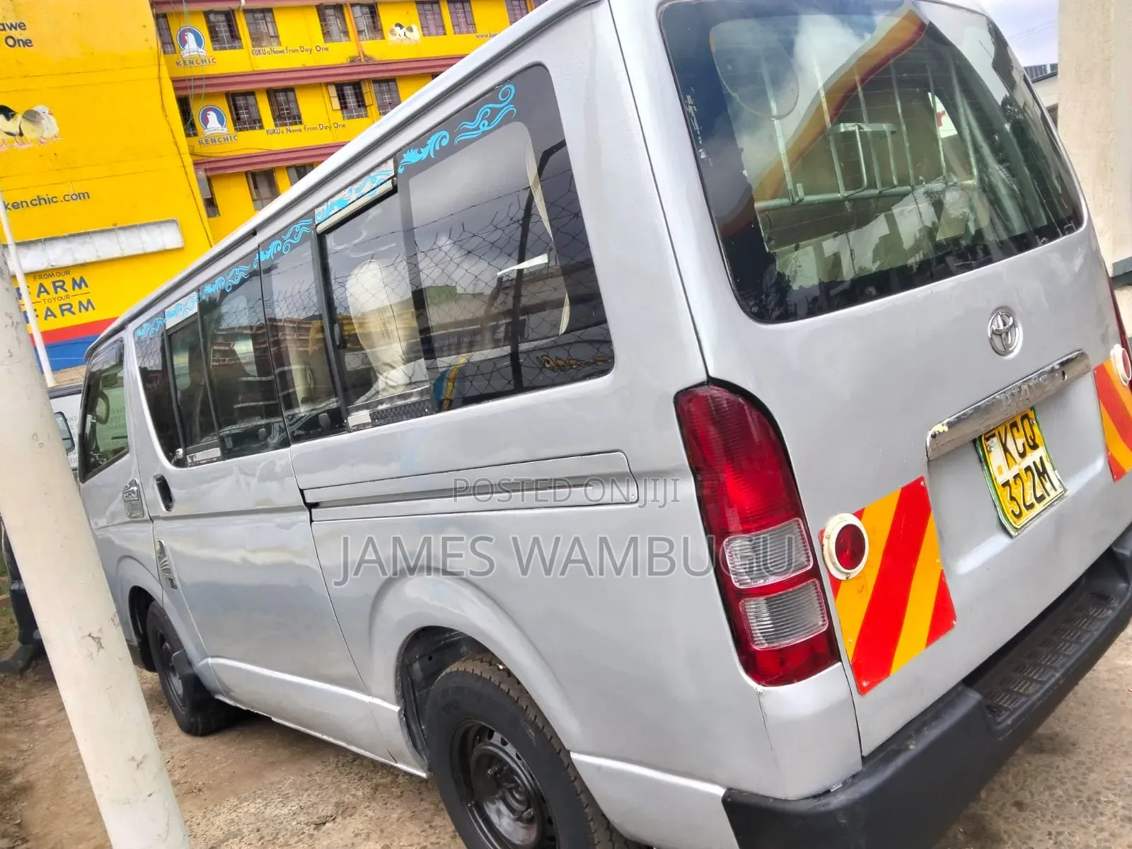Toyota HiAce 2012 Silver