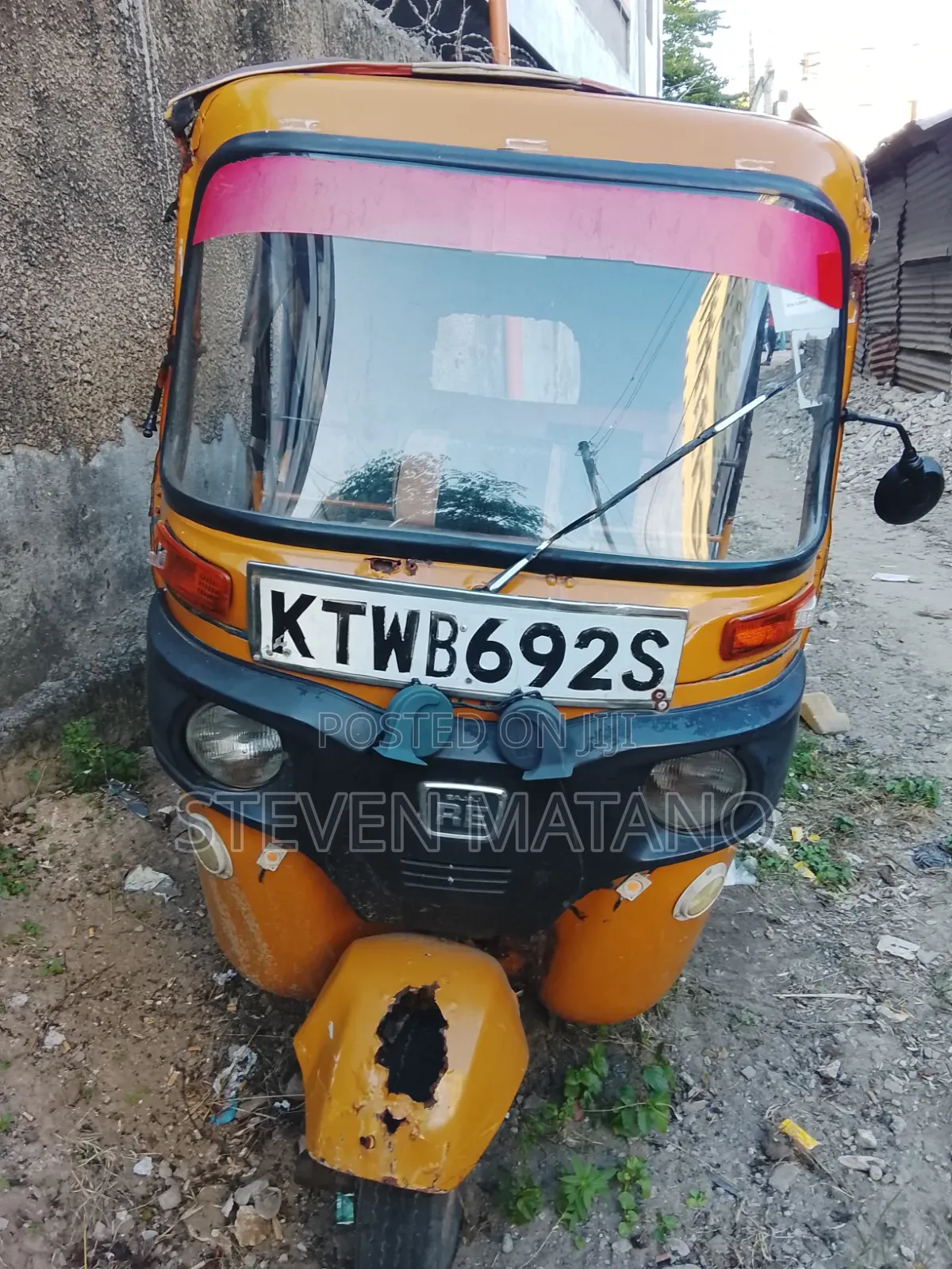 Bajaj 2018 Yellow