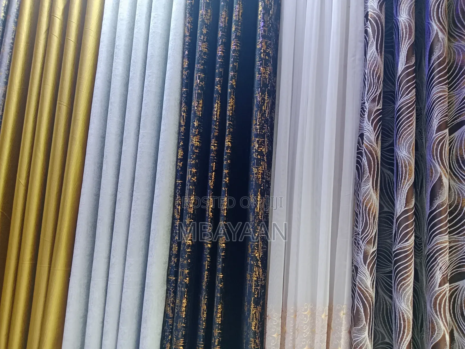 Home Curtains and Decors