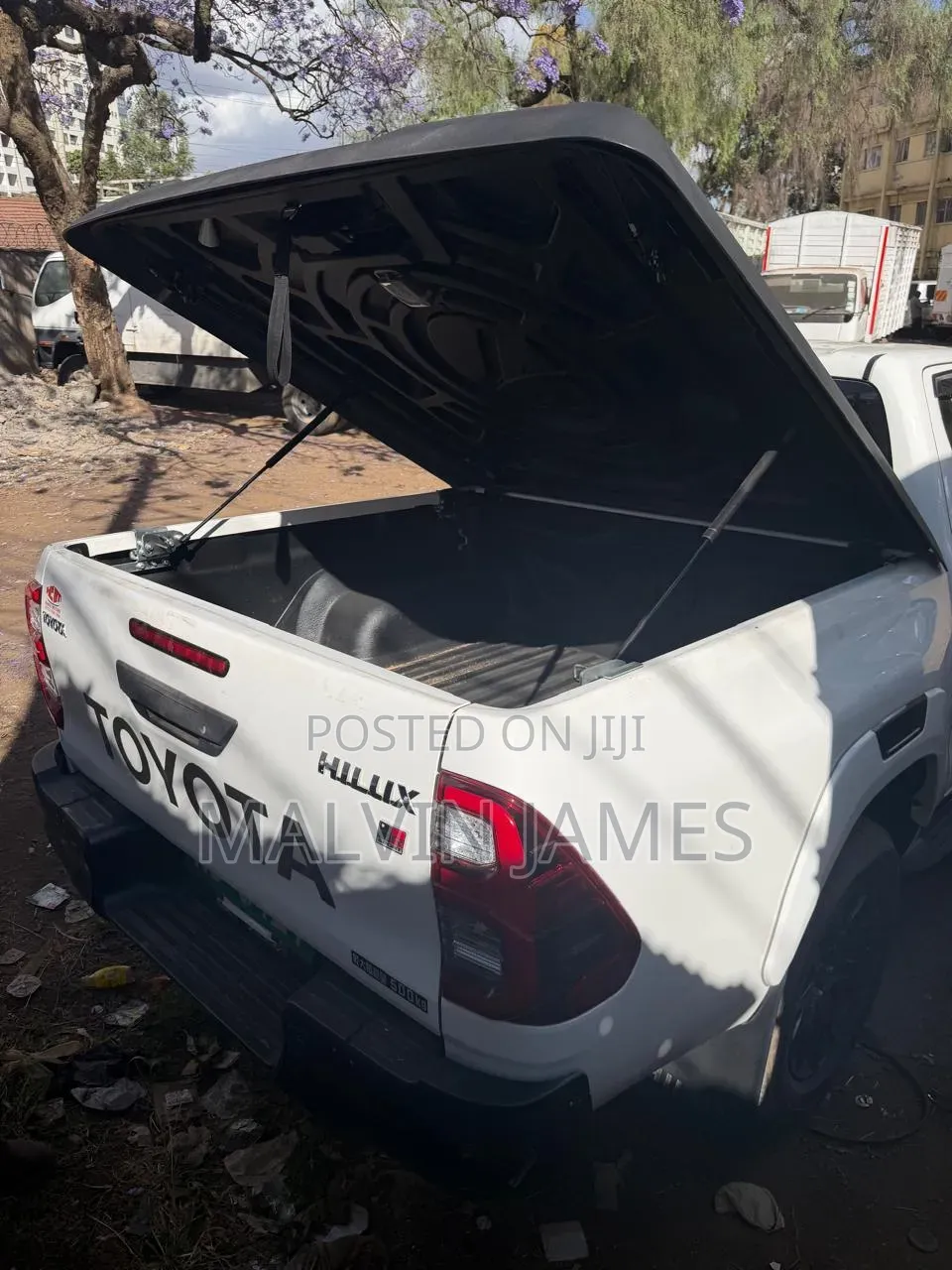Hilux Cover Lid