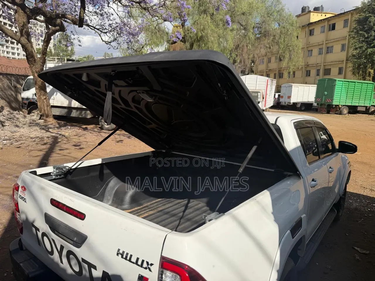 Hilux Cover Lid