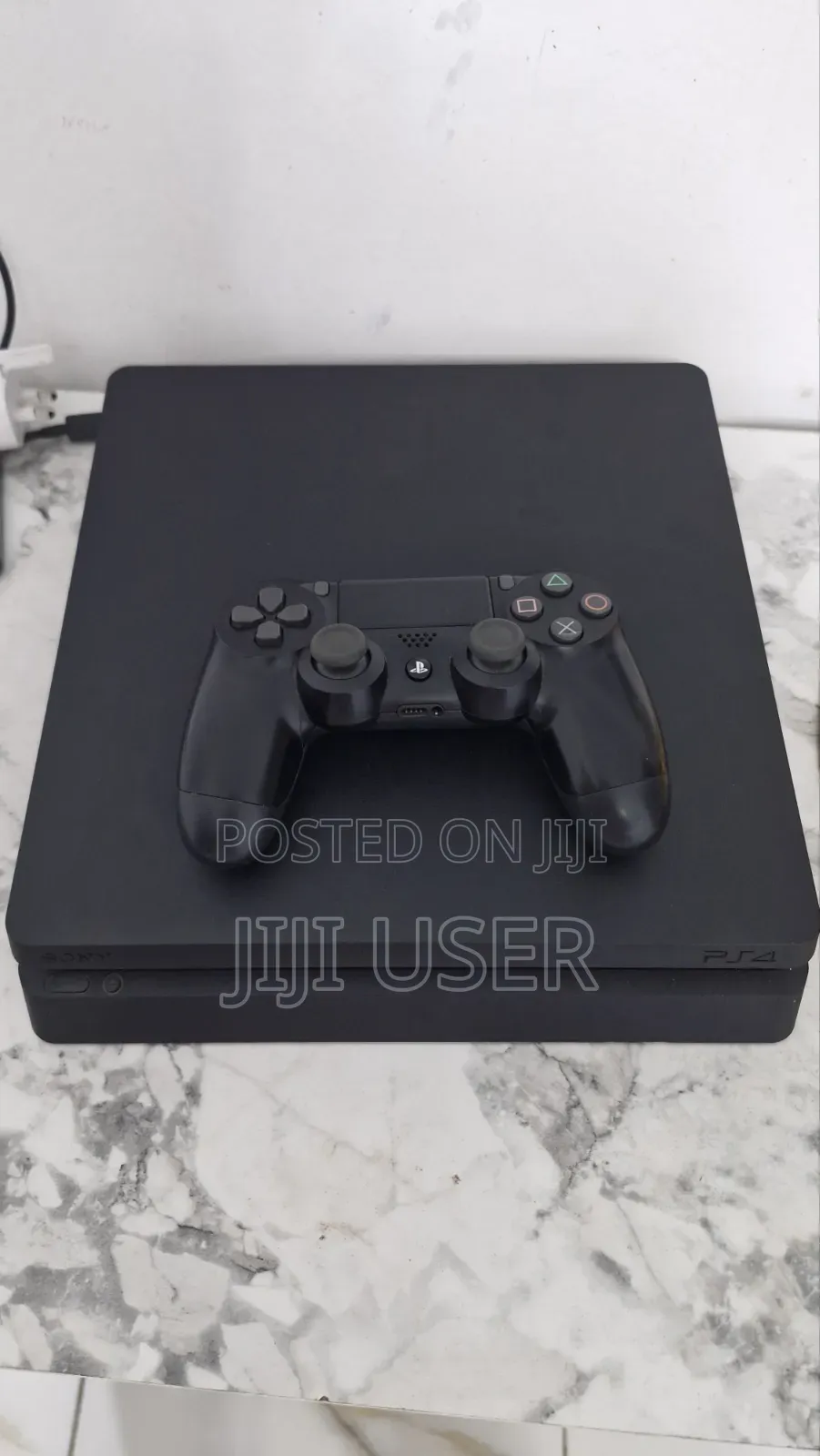 Playstation 4 Slim