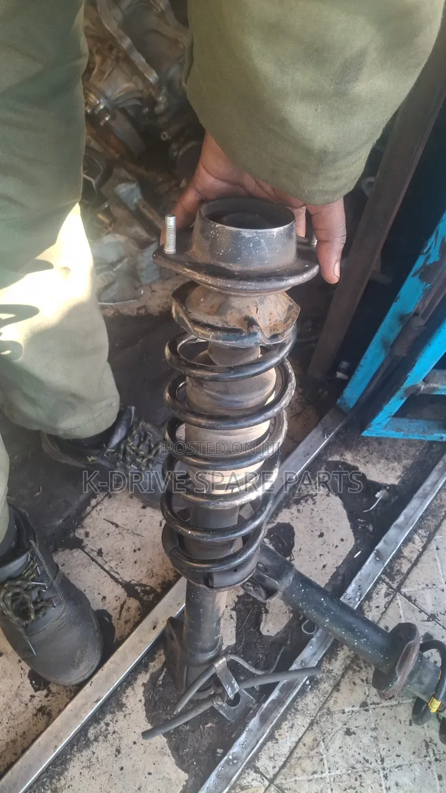 Front Complete Shock Toyota Bb