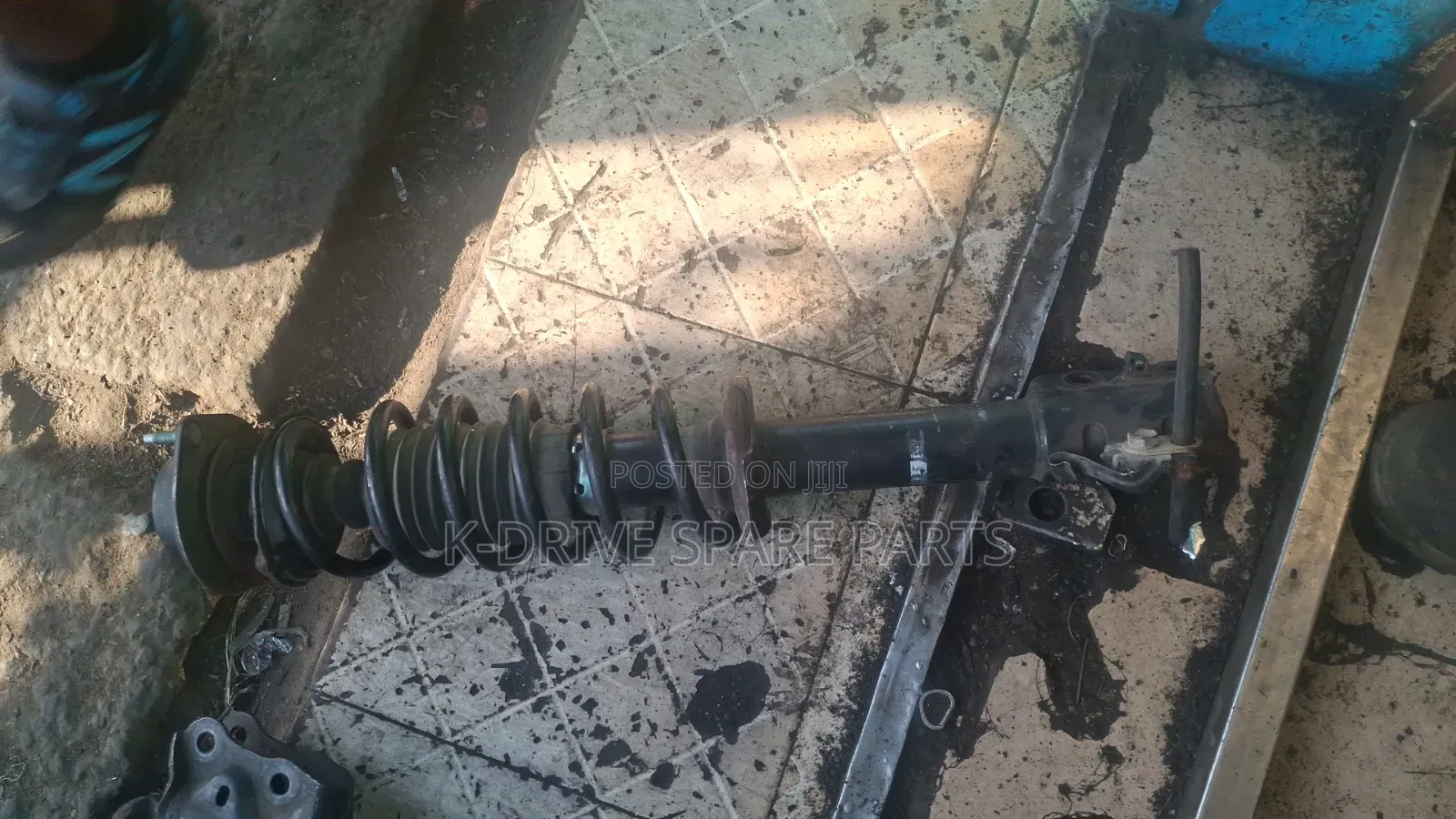 Front Complete Shock Toyota Bb