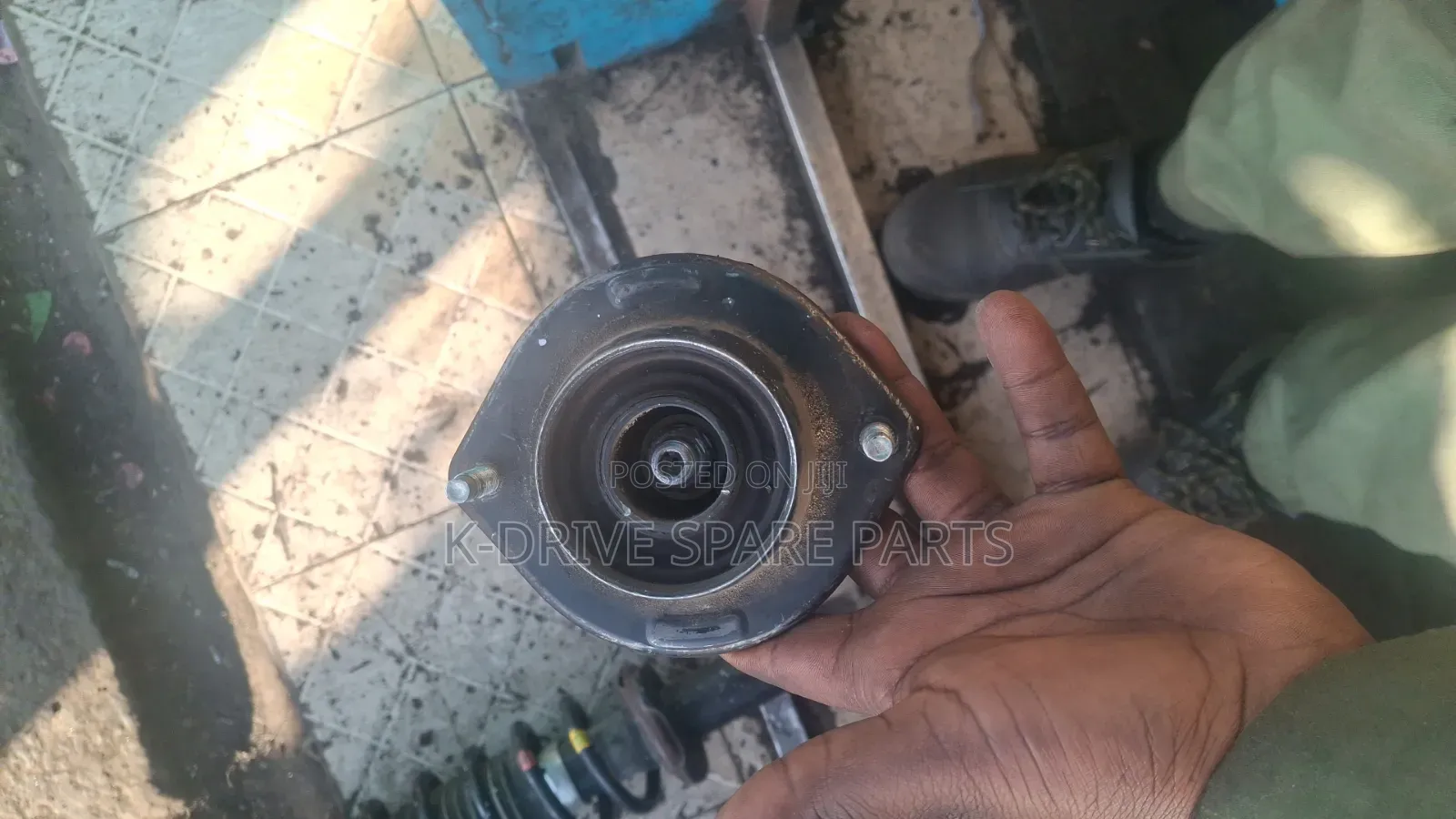 Front Complete Shock Toyota Bb