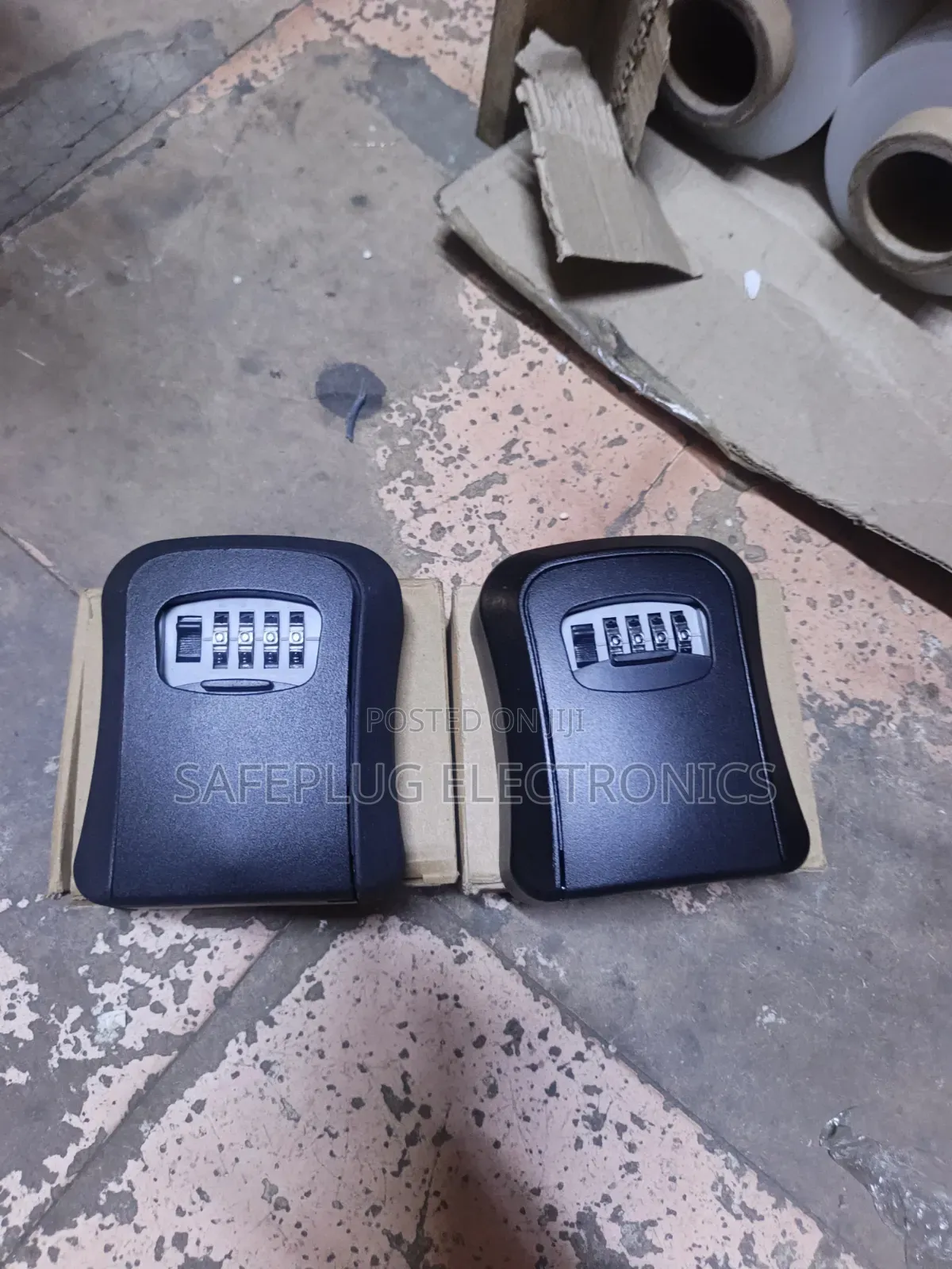 4-Digit Combination Key Storage Box for Airbnb & Home