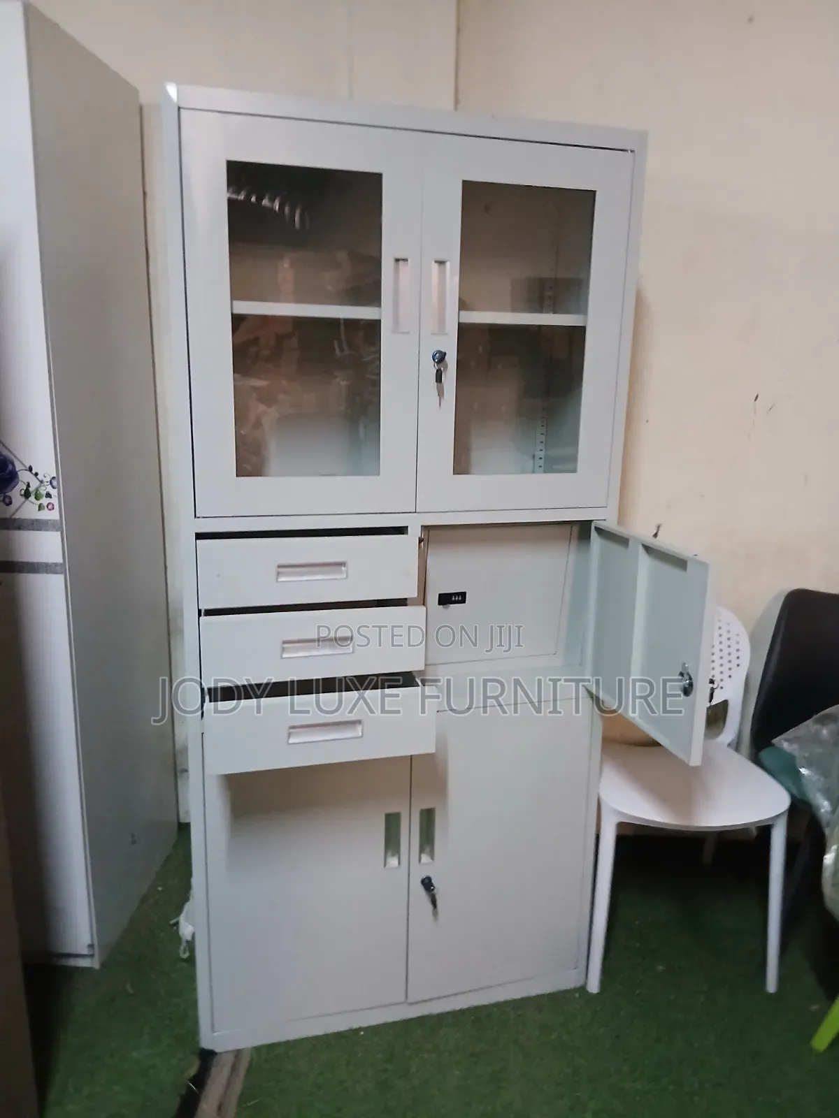 Filling Cabinet With a Safe Box