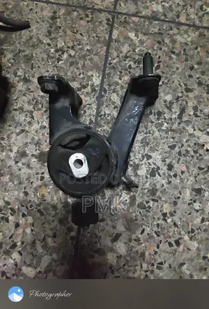 Toyota Auris Gear Box Mountain