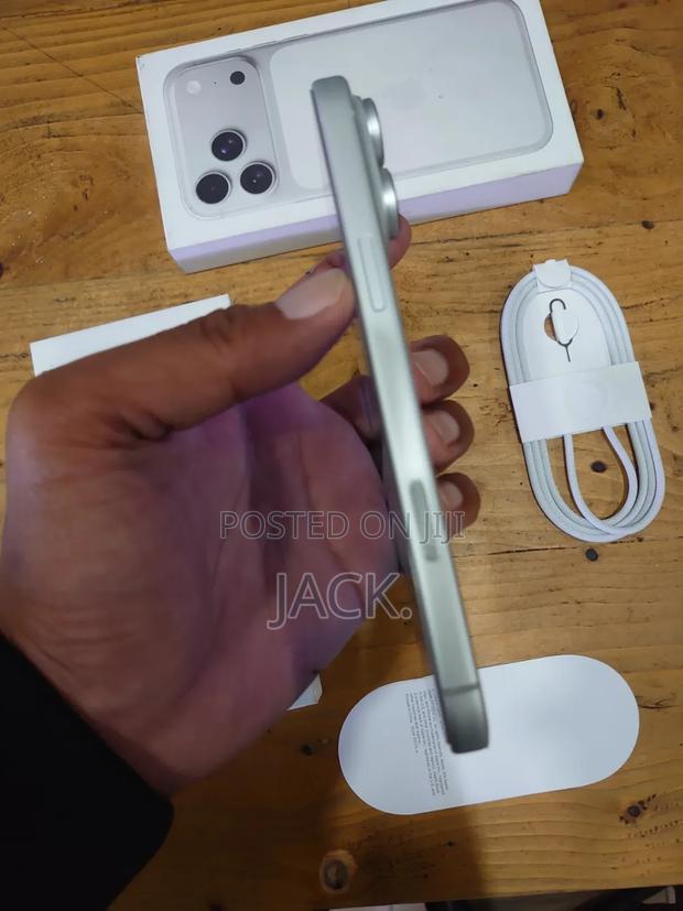 Apple iPhone 17 Pro Max 256 GB Silver - thumbnail 7