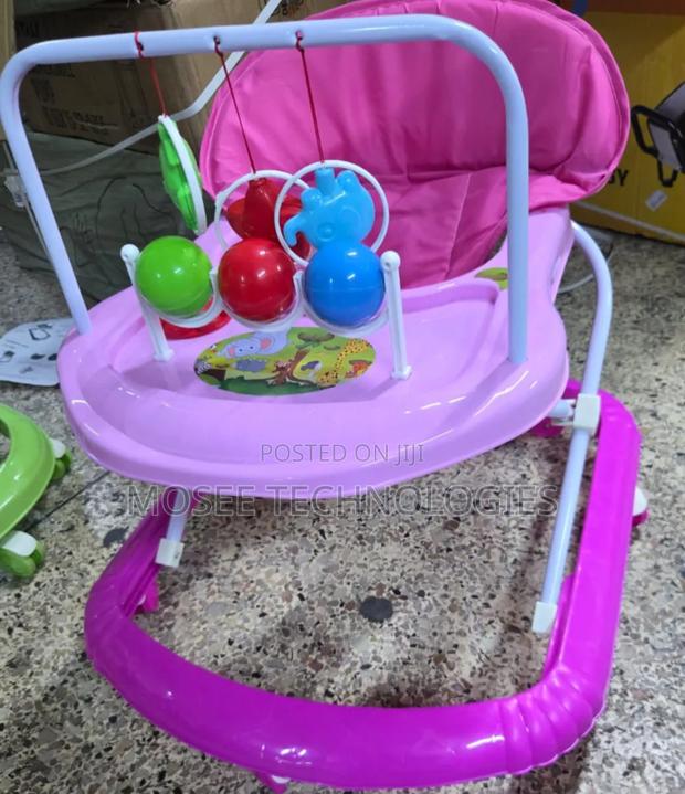 Baby Walker - thumbnail 2