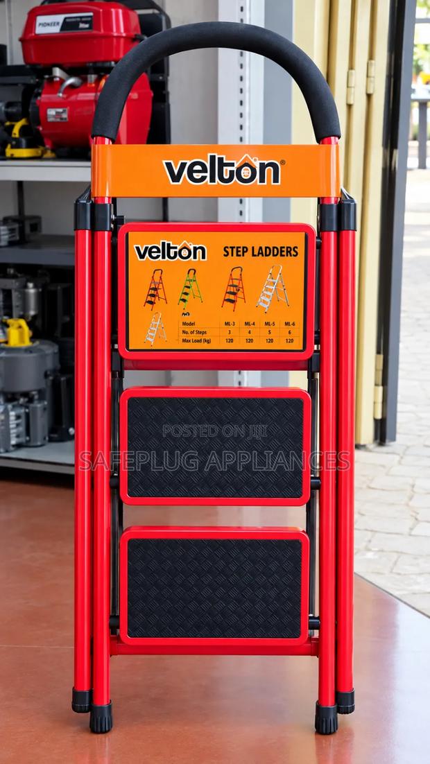 Practical 3-Step Step Ladder for Household Tasks - main view