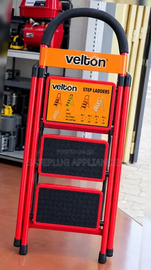 Practical 3-Step Step Ladder for Household Tasks