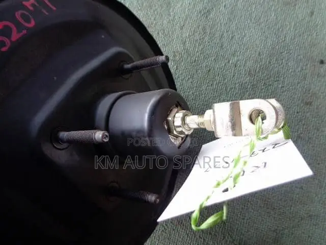 Honda CRV Rd5 Booster/Master Cylinder.