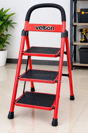 Compact 3-Step Ladder for Indoor and Shop Use