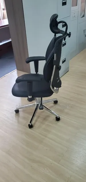 Recliner Lock Swivel Chair