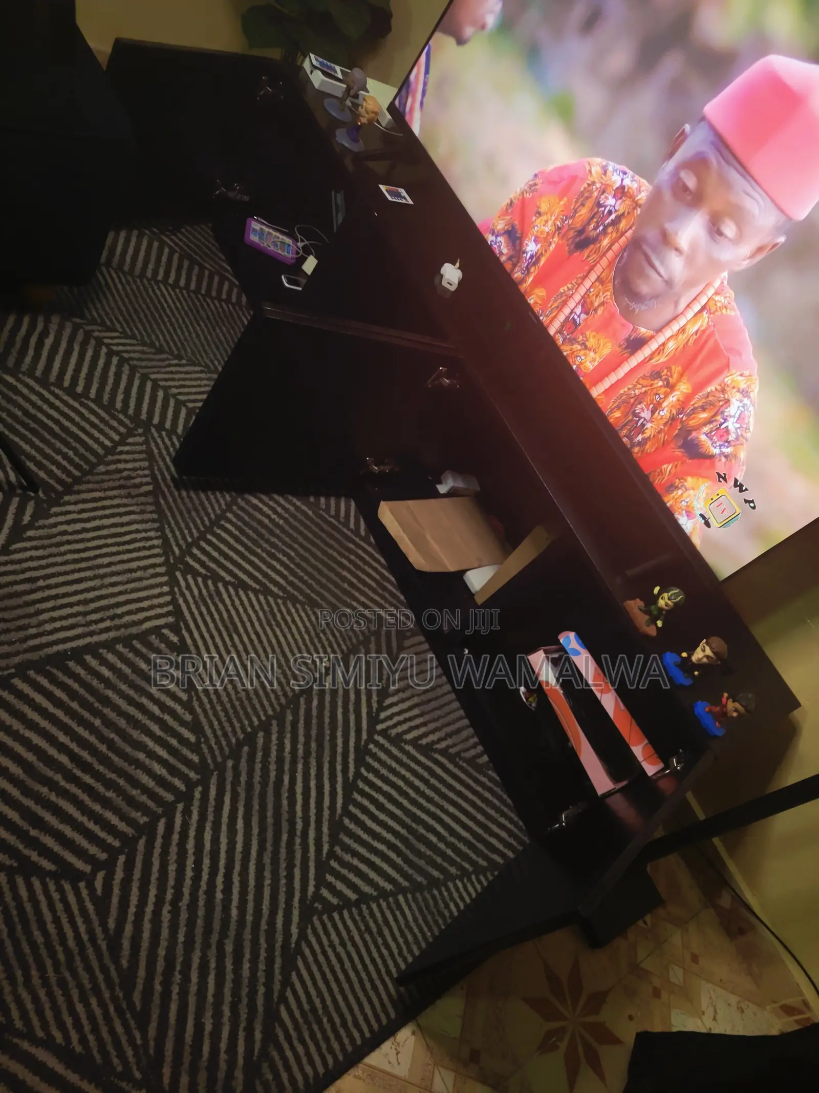 6ft TV Stand