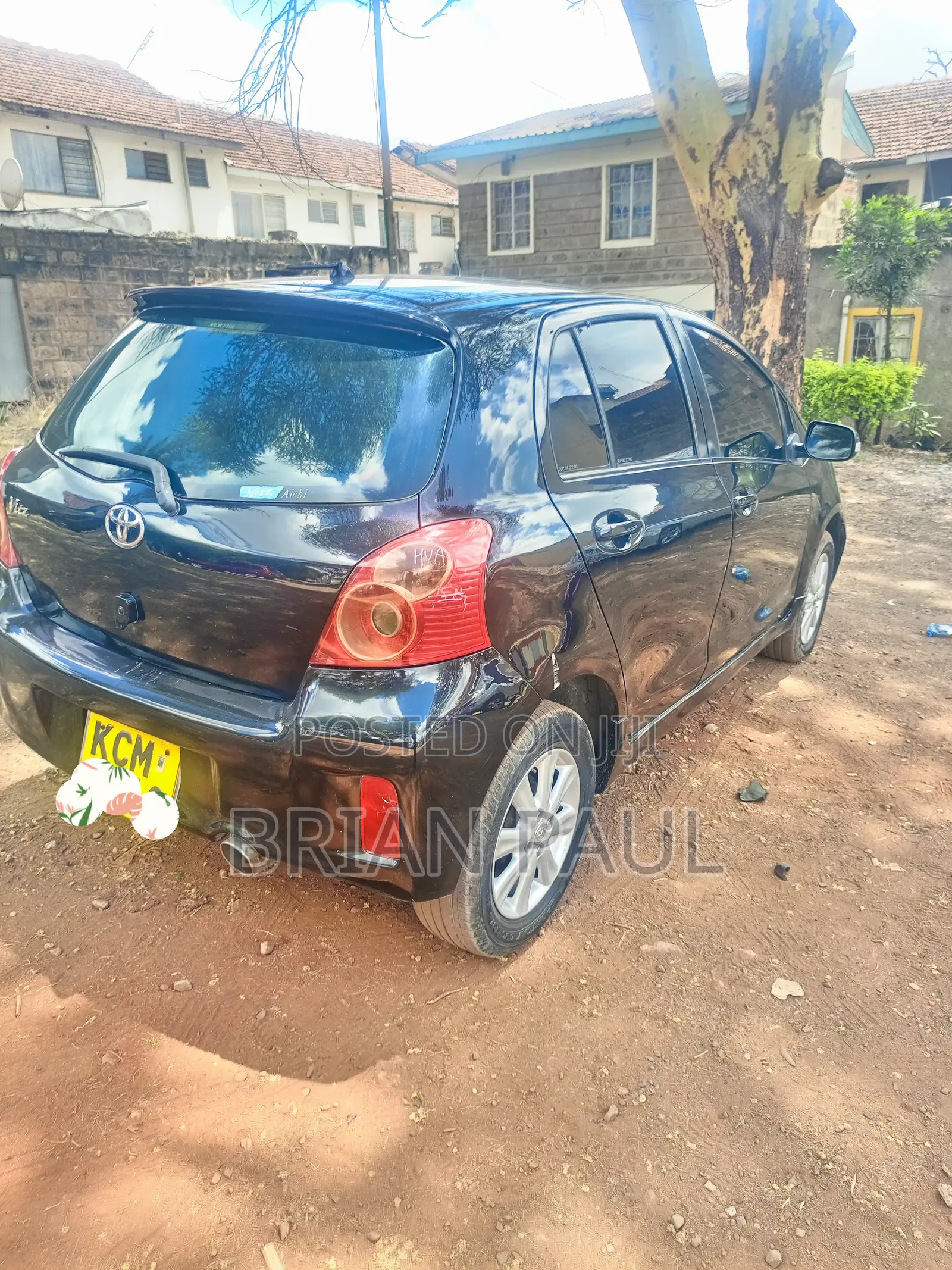 Toyota Vitz 2010 Black